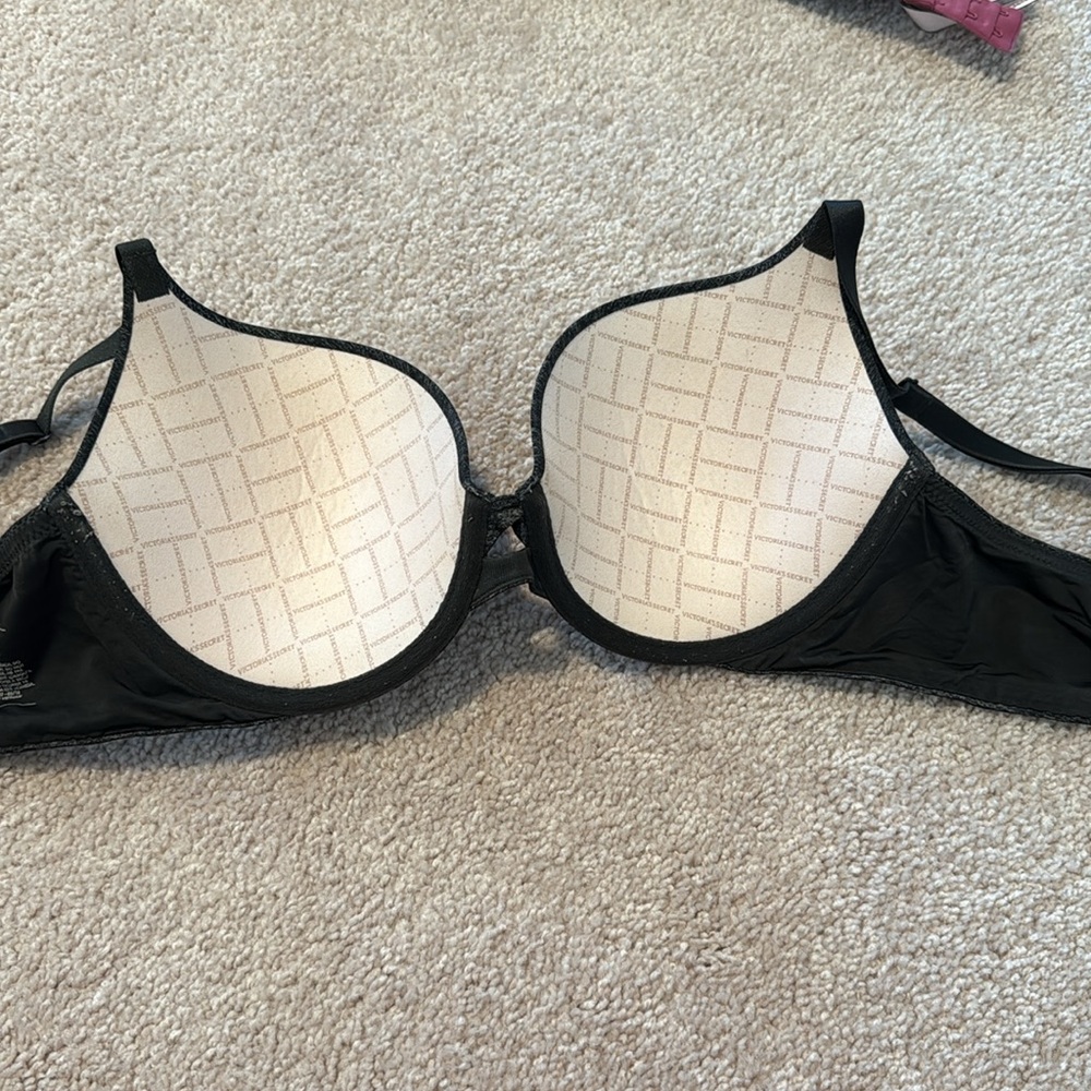 Victoria Secret Perfect Shape Bra - Picture 3 of 3